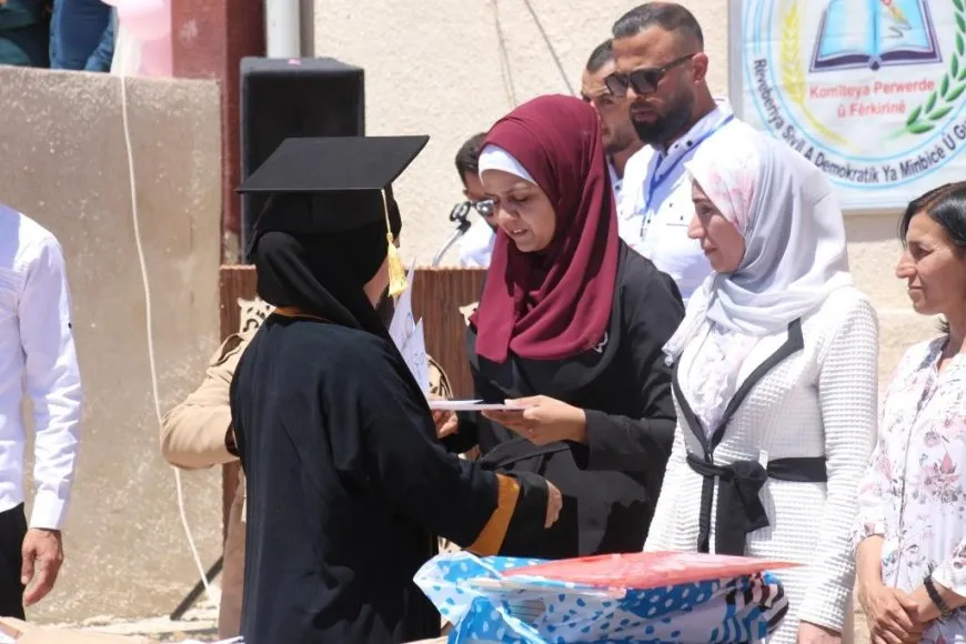 Li Minbicê şahiya derçûna 144 mamosteyan