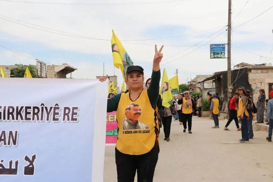 Li Til Rifetê li dijî tecrîdê meşiyan