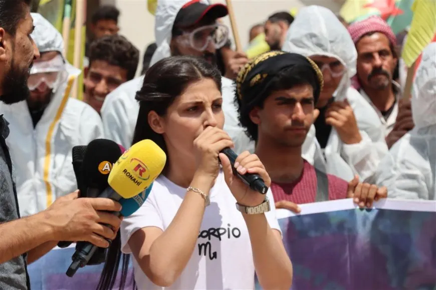 Li Qamişlo û Dirbêsiyê meşên girseyî