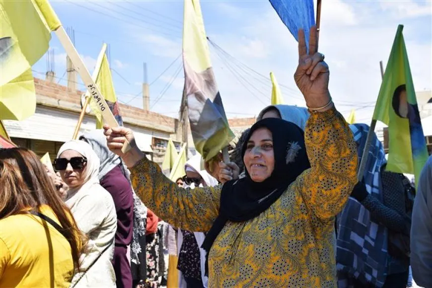 Ji bo azadiya fîzîkî ya Rêber Abdullah Ocalan meşek li dar ket