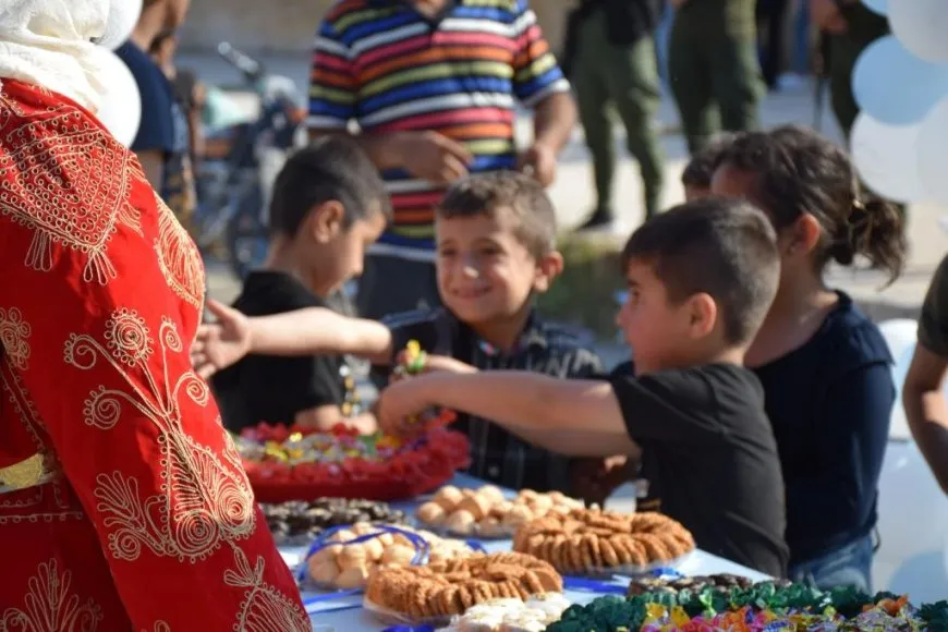 Roja Zimanê Kurdî li gelek bajaran hat pîrozkirin