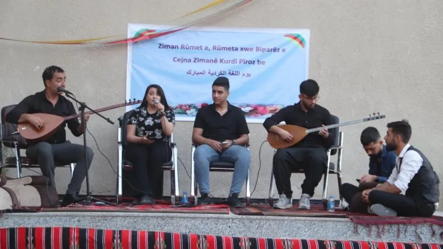 Roja Zimanê Kurdî li gelek bajaran hat pîrozkirin