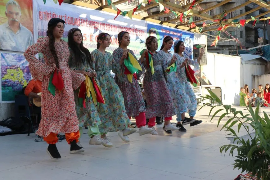 Roja Zimanê Kurdî li gelek bajaran hat pîrozkirin