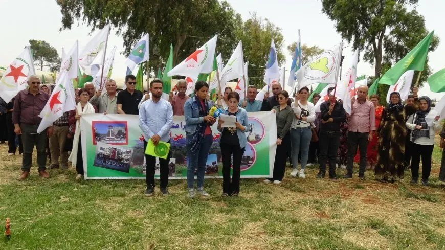 Siyasetmedaran biryarên dewletaTirk şermezar kirin