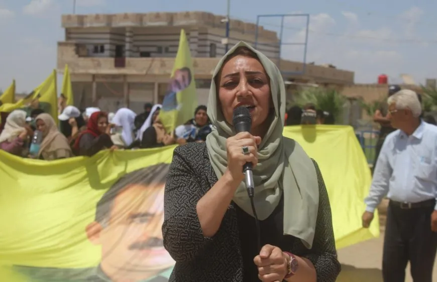 Bi sedan kes ji bo Rêber Abdullah Ocalan meşiyan