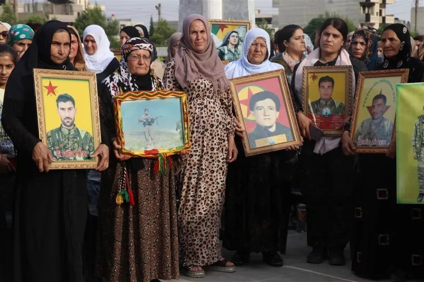 201 şehîdên mehên Nîsan û Gulanê li Qamişlo hatin bibîranîn