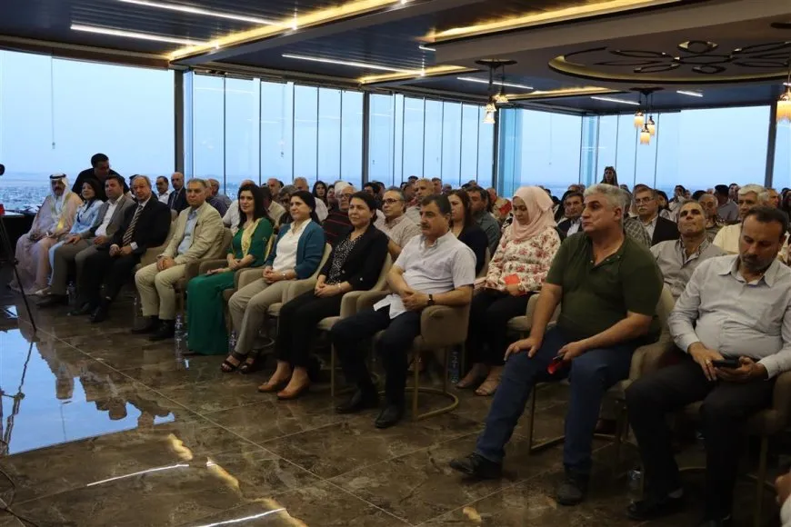 Di salvegera damezrandina 25ˊan a KNKˊê de: Bangên yekitî û daneheva mala Kurdî
