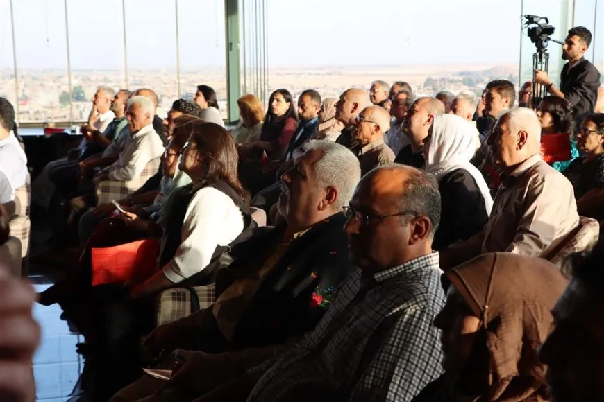 Di salvegera damezrandina 25ˊan a KNKˊê de: Bangên yekitî û daneheva mala Kurdî