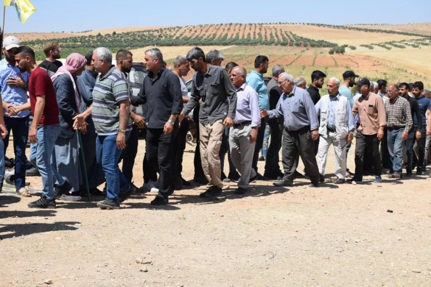 Sersaxî dan malbata şehîd Armanc Kobanê