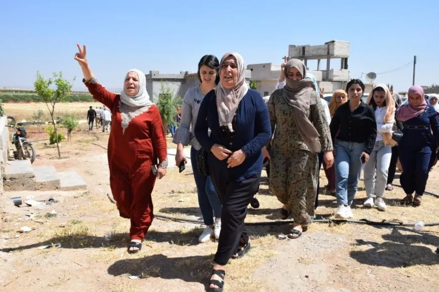 Sersaxî dan malbata şehîd Armanc Kobanê