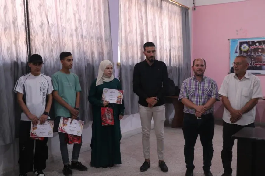 Li Minbicê xwînerên serkeftî hatin xelatkirin