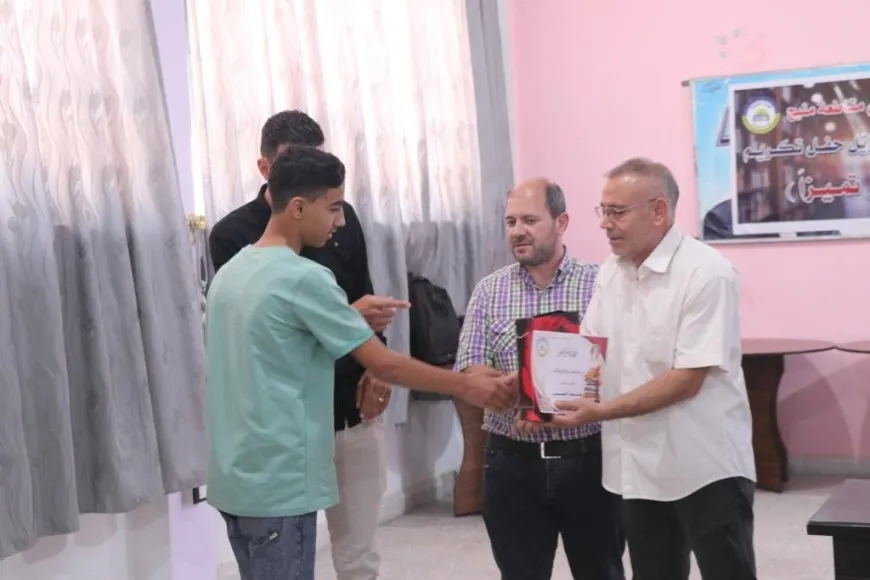 Li Minbicê xwînerên serkeftî hatin xelatkirin