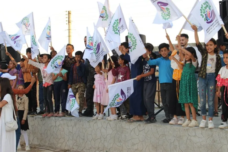 Tevî êrişên dewleta Tirk namzet bi gel re civiyan