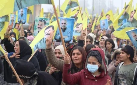Şêniyên Tebqayê li hember êrişan berxwedan nîşan da