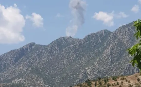 Balefirên dewleta Tirk sînorê Amêdiyê bombebarankirin