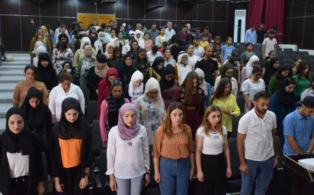 Pêşbirka Helbestan a Şehîd Nûjiyan Ocalan hat lidarxistin