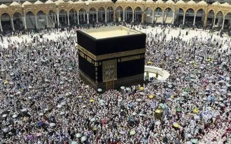 Li Mekkeyê ji ber germê herî kêm 577 hecî yan jiyan xwe ji dest da