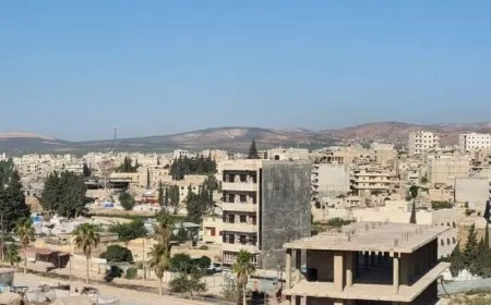 Li Efrînê, di navbera çete û niştecihan de şerekî dijwar