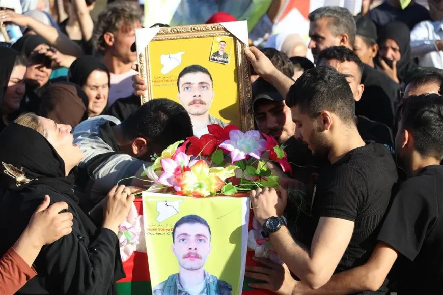 Şehîd Mihemed Hac Seîd li Goristana Şehîd Dijwar hat veşartin