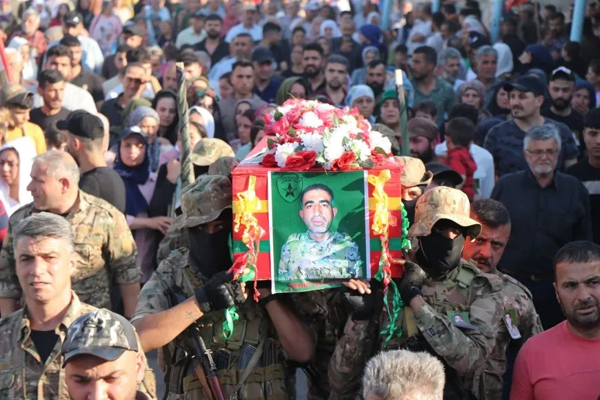 Xelkê Helebê şehîd Mezlûm Osman oxir kir
