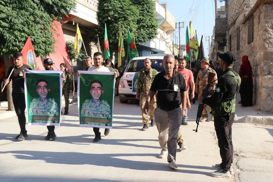 Xelkê Helebê şehîd Mezlûm Osman oxir kir