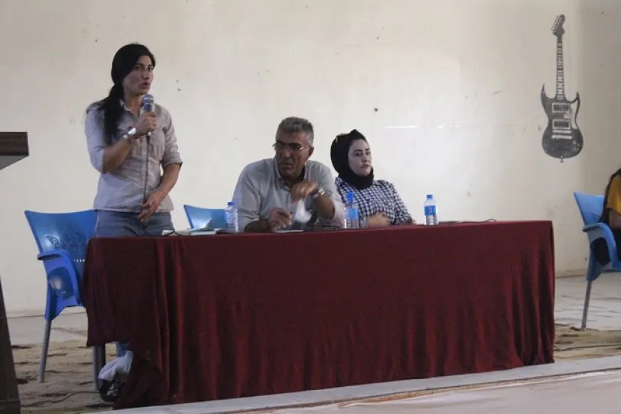 `Rêya yekane ya parastina destkeftiyan şerê gel ê şoreşgerî ye`