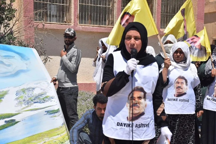 Li Erîşayê li hember tecrîdê meşeke girseyî