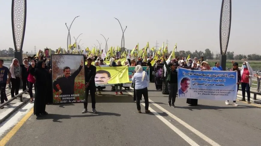 Xelkê Minbic û Reqayê ji bo Rêber Abdullah Ocalan meşiyan