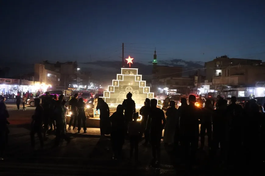 Li Qamişlo perde ji ser peykerên şehîdan hat rakirin