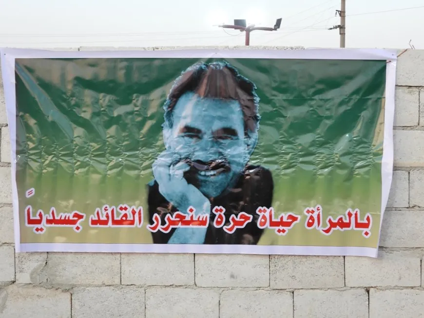 Li Tebqayê pirtûk û wêneyên Rêber Abdullah Ocalan hatin pêşandan