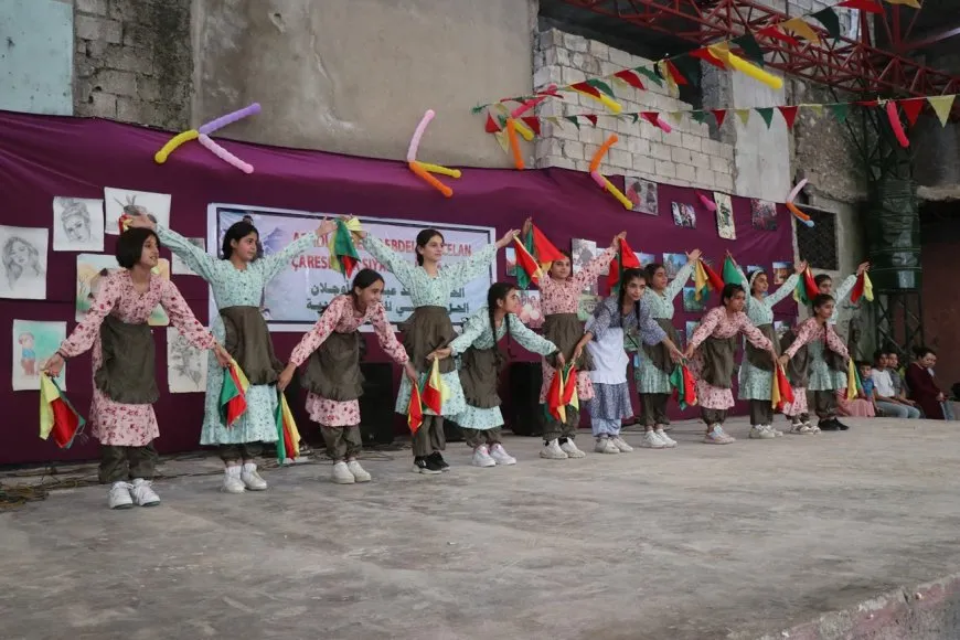 Çalakiyên ji bo piştgiriya pêngava azadiya Rêber Abdullah Ocalan didomin