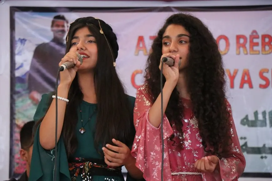 Çalakiyên ji bo piştgiriya pêngava azadiya Rêber Abdullah Ocalan didomin