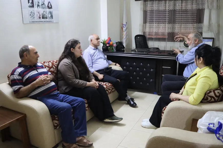 Ermenî wê ji bo azadiya Rêber Abdulah Ocalan nameyan bişînin