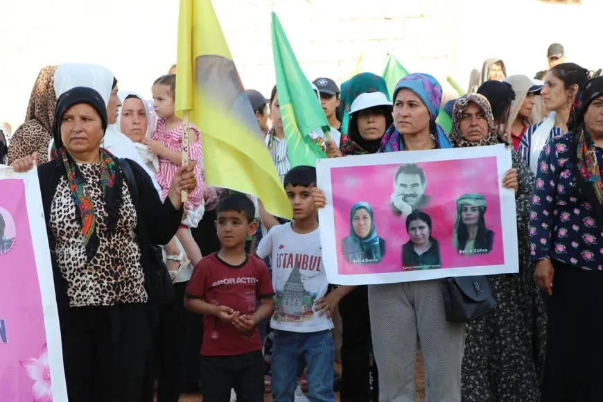 Bi daxuyanî û meşê tecrîda li ser Rêber Abdullah Ocalan hat şermezarkirin