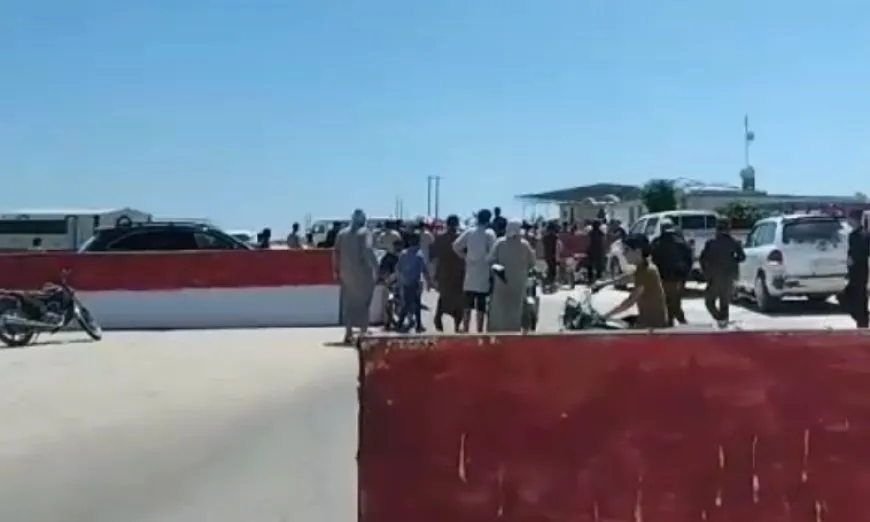 Li dijî vekirina deriyê Ebû Zendîn xwepêşandan hatin lidarxistin
