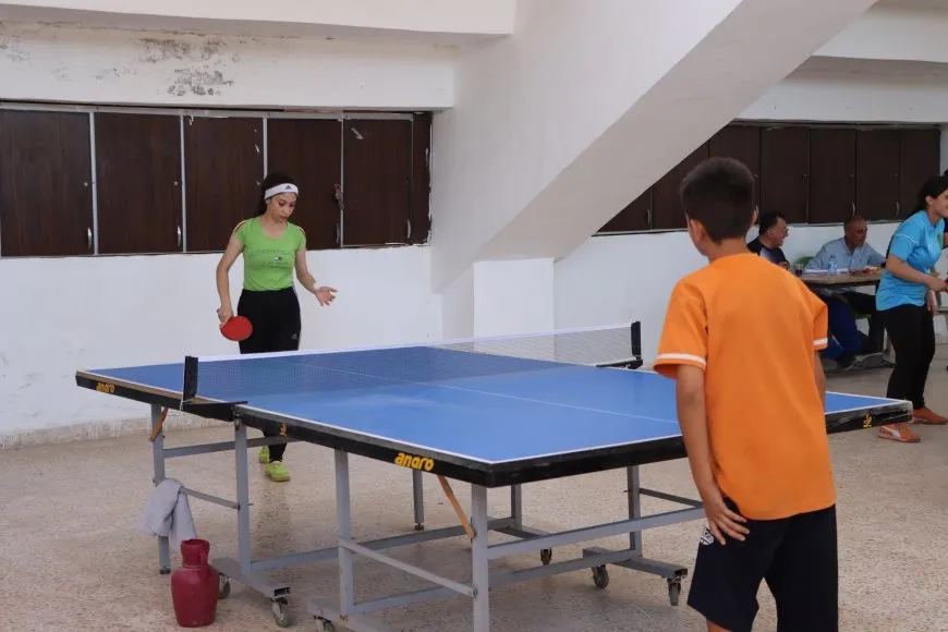 Li Qamişloyê turnuvaya ping pongê 
