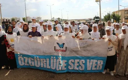 Çalakiyên ‘Deng bide azadiyê’: Demildest tecrîdê rakin