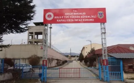 80 girtiyên di girtîheke Tirkiyeyê de sewqî nexweşxaneyê hatine kirin