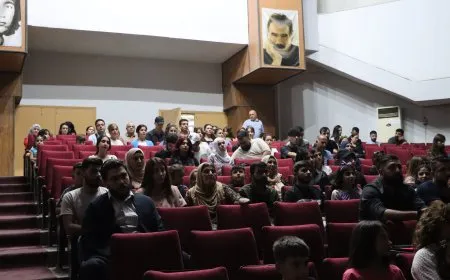 Li Qamişloyê belgefilma ˊPêşengên Şoreşêˊ hat pêşandan