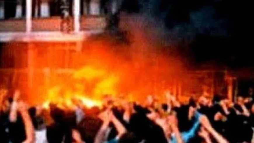 KCK'ê şehîdên Komkujiya Sêwasê bi bîr anî