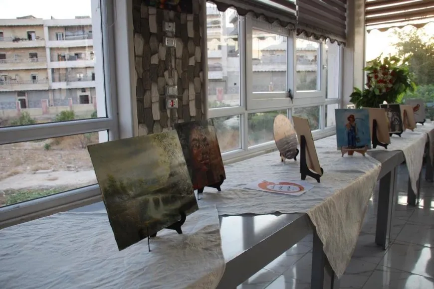Li Minbicê pêşangeha şêwekariyê