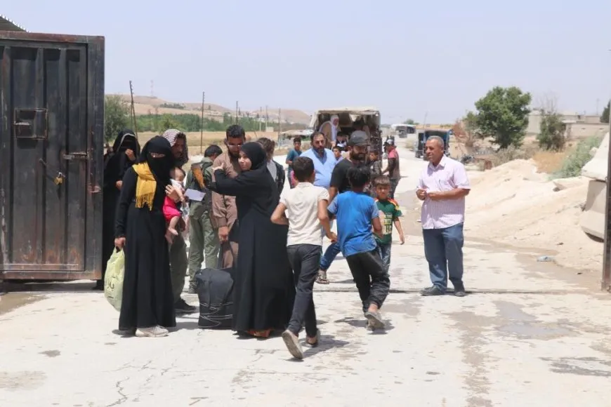 Sûriyeyiyên ji Tirkiyeyê hatine derxistin serpêhatiyên xwe vegotin