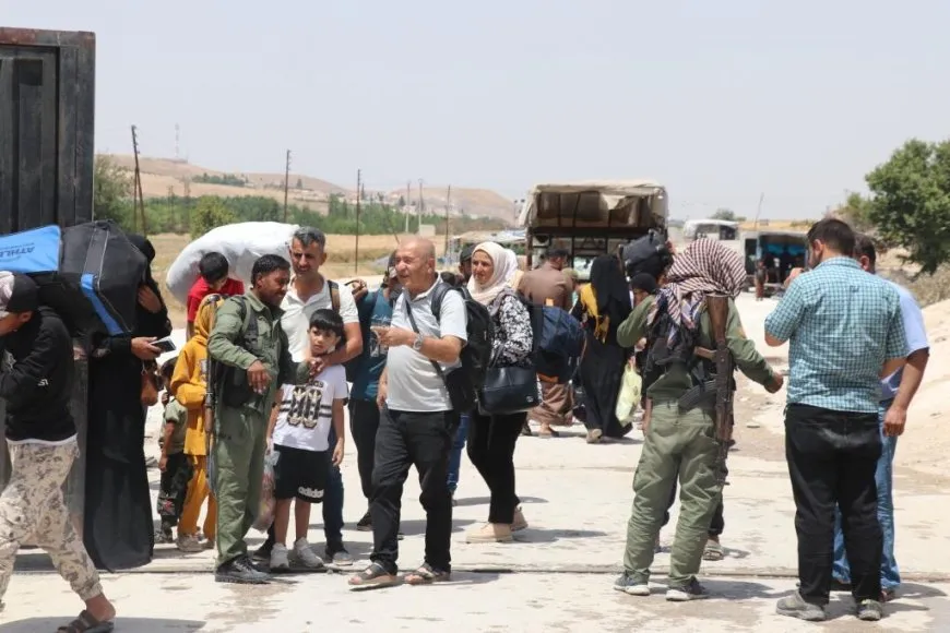 Sûriyeyiyên ji Tirkiyeyê hatine derxistin serpêhatiyên xwe vegotin