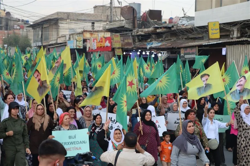 Xelkê Qamişlo li dijî êrişan meşeke girseyî li dar xist
