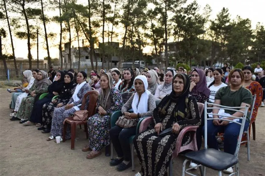 Xelkê Til Temirê şehîdên Berxwedana 14ˊê Tîrmehê bi bîr anîn