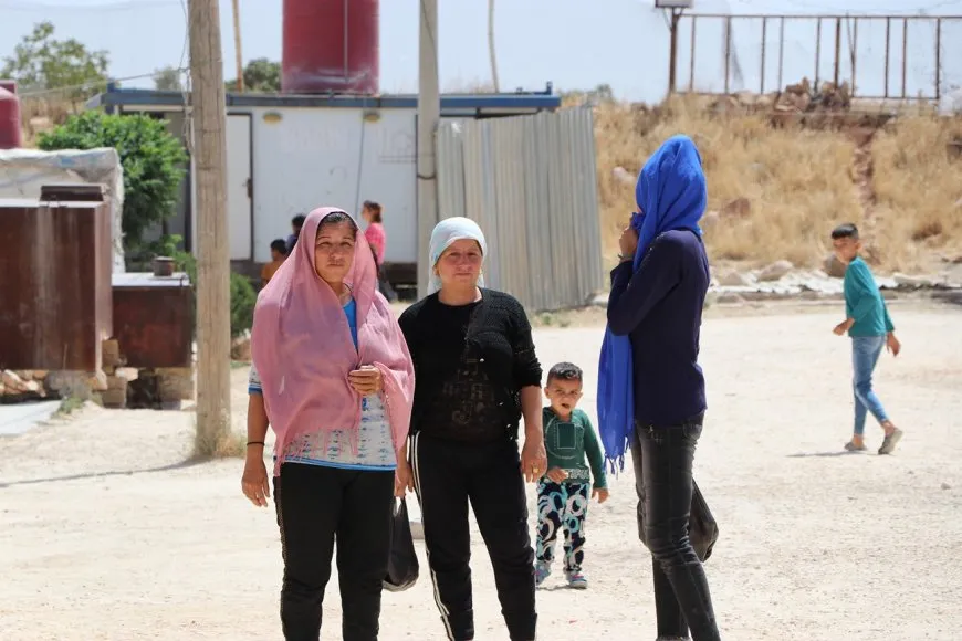 Piştî ku UNICEF’ê li ser kampan jî av birî zehmetiyên koçberan zêdetir bûne