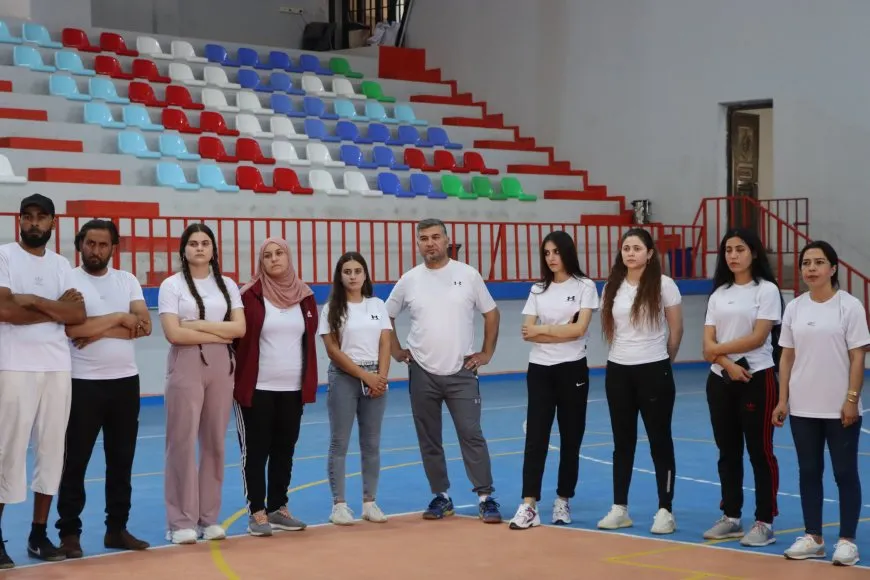 Yekitiya Werzîşê hîndekar û hakeman perwerde dike