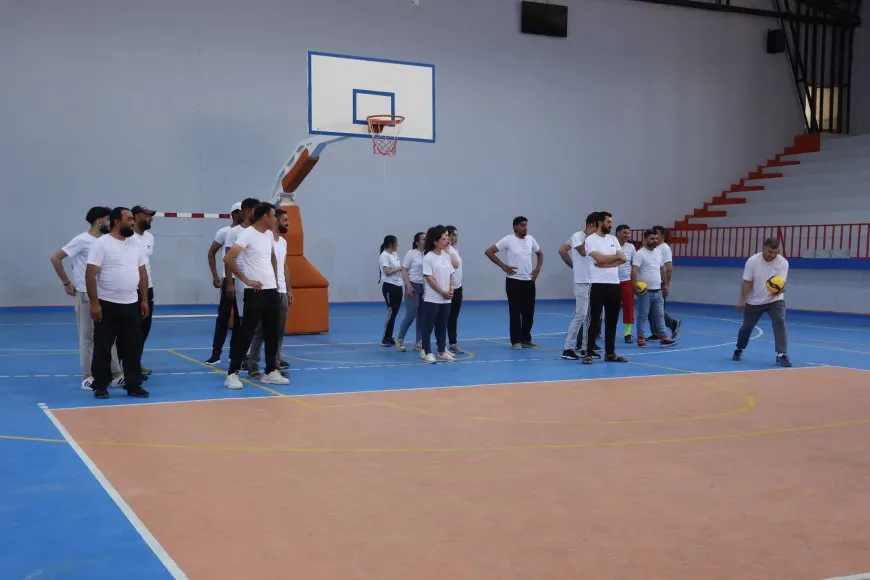 Yekitiya Werzîşê hîndekar û hakeman perwerde dike