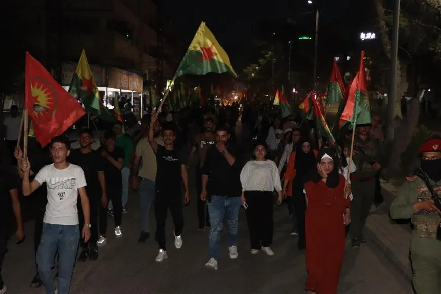 Ciwanan Şehîdên Berxwedana 14ˊê Tîrmehê bi meşan bi bîr anîn