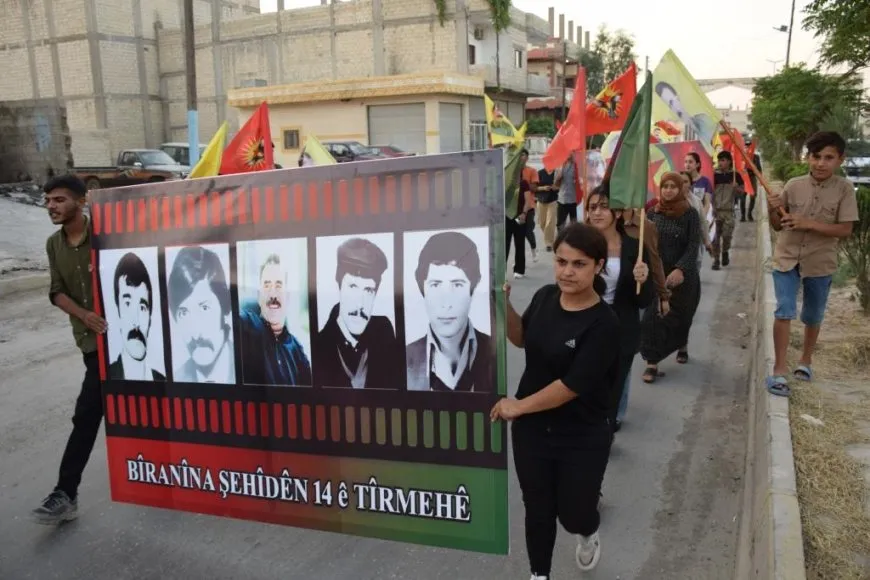 Ciwanan Şehîdên Berxwedana 14ˊê Tîrmehê bi meşan bi bîr anîn